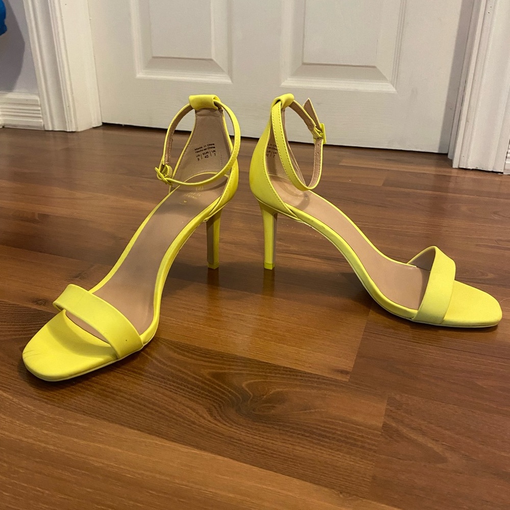 Neon heels - Picture 2 of 6